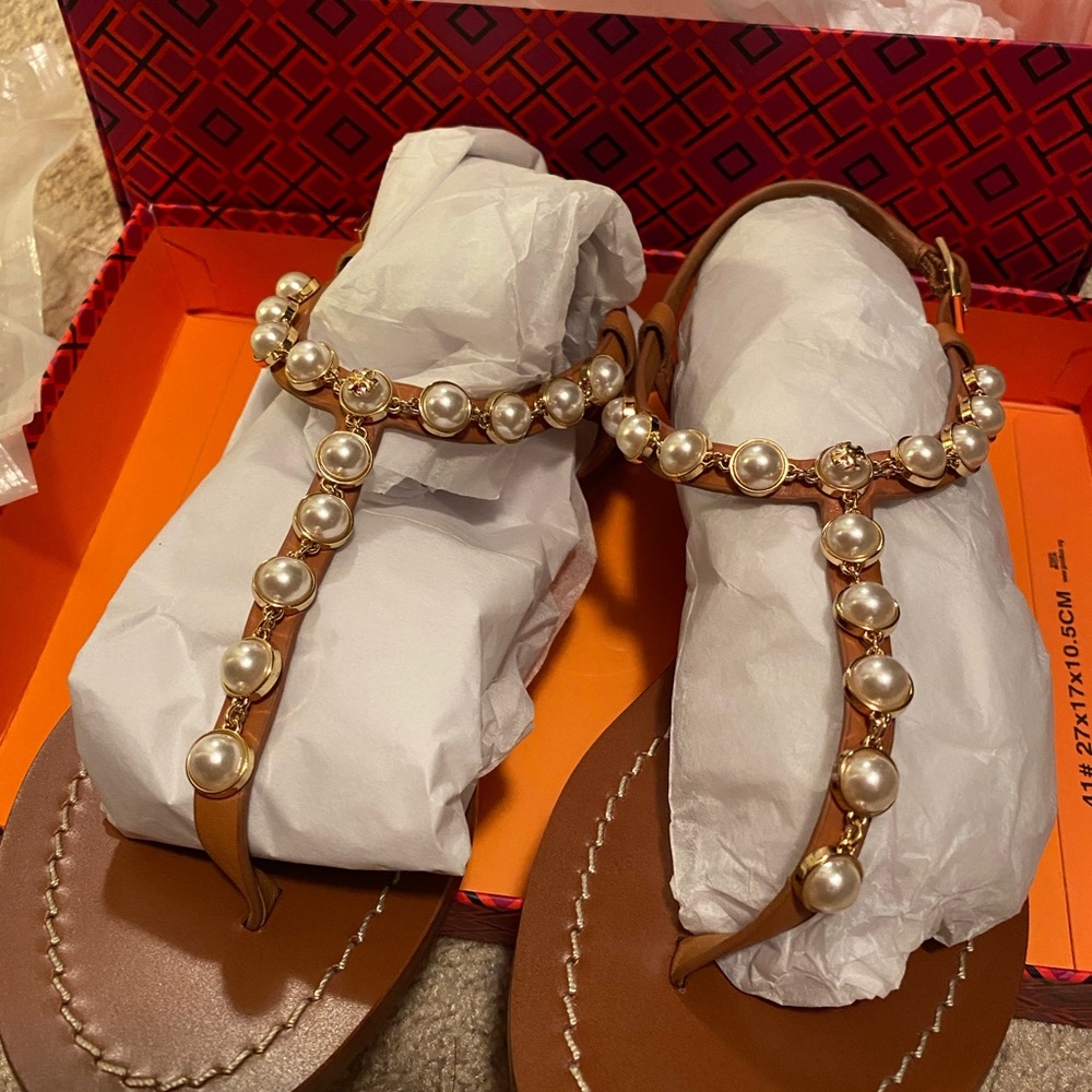Tory Burch Sandals size 6